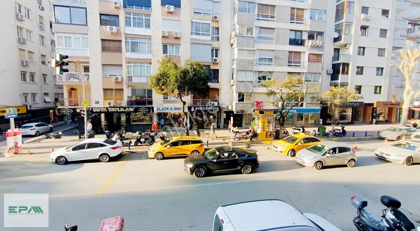 Mithatpaşa Cd.şehrin Tam Kalbinde,denize Yakın 3+1 Kiralık Daire - Görsel 32