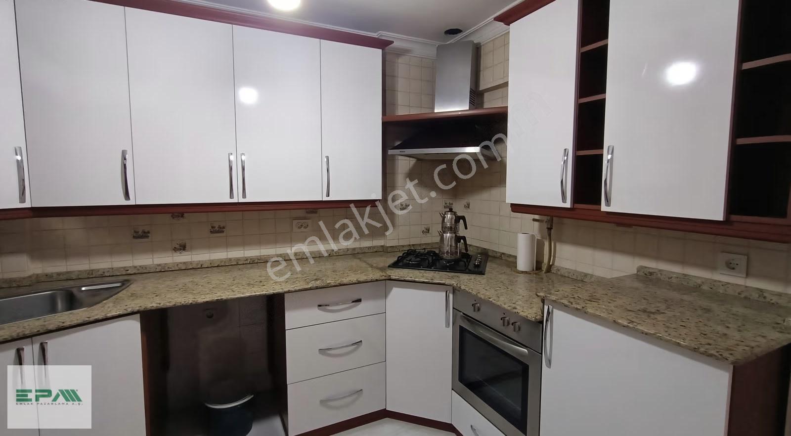 Mithatpaşa Cd.şehrin Tam Kalbinde,denize Yakın 3+1 Kiralık Daire - Görsel 7