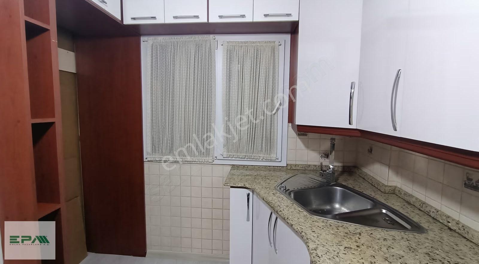 Mithatpaşa Cd.şehrin Tam Kalbinde,denize Yakın 3+1 Kiralık Daire - Görsel 31