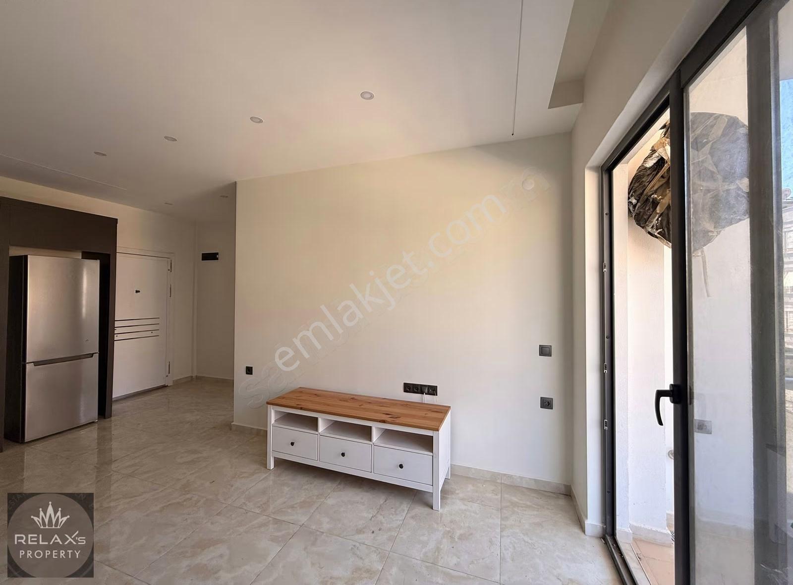 Şehir Merkezinde Lüx Konsept Kapalı Otoparklı 1+1 Satılık Daire - Görsel 7
