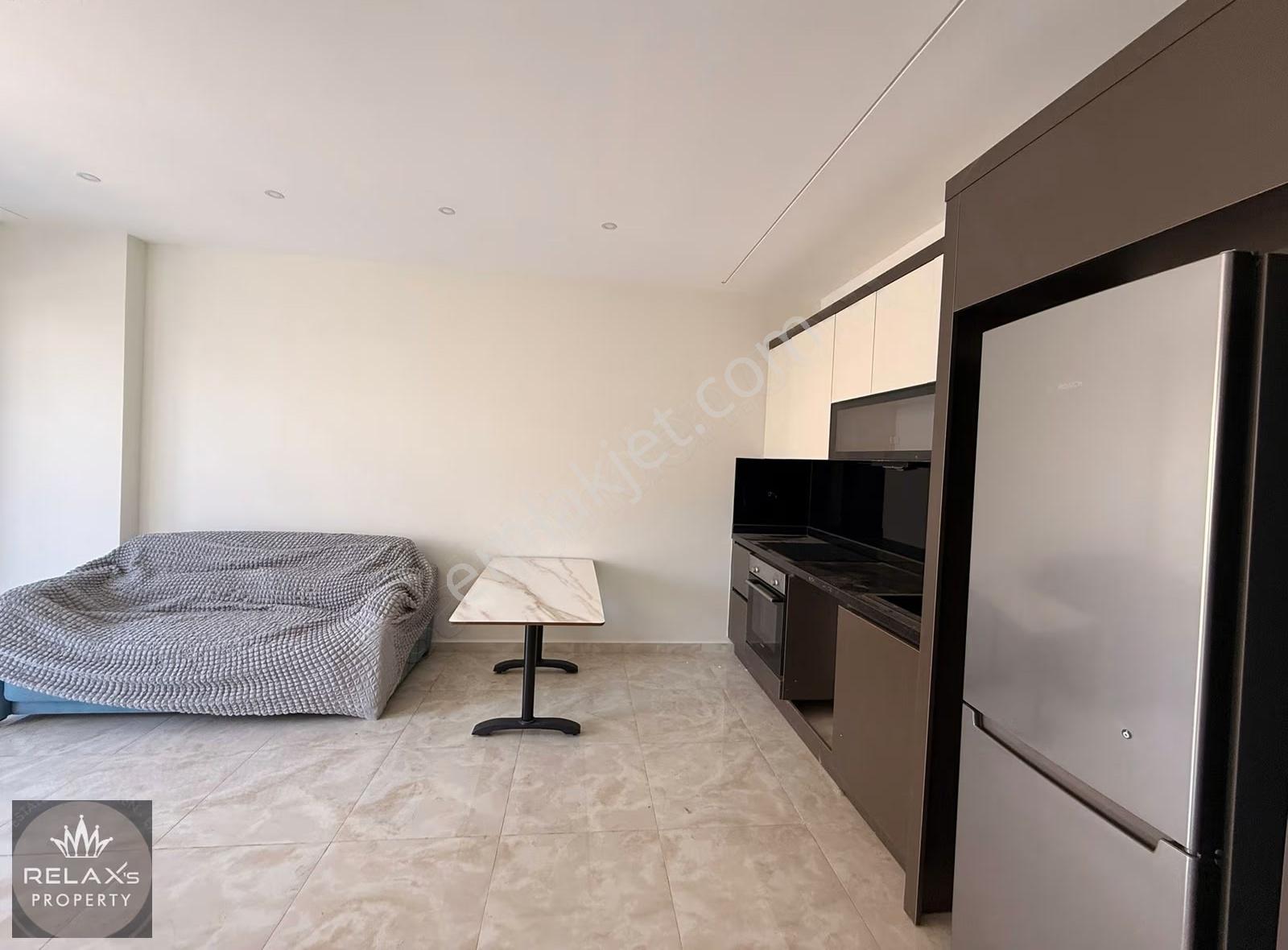 Şehir Merkezinde Lüx Konsept Kapalı Otoparklı 1+1 Satılık Daire - Görsel 19