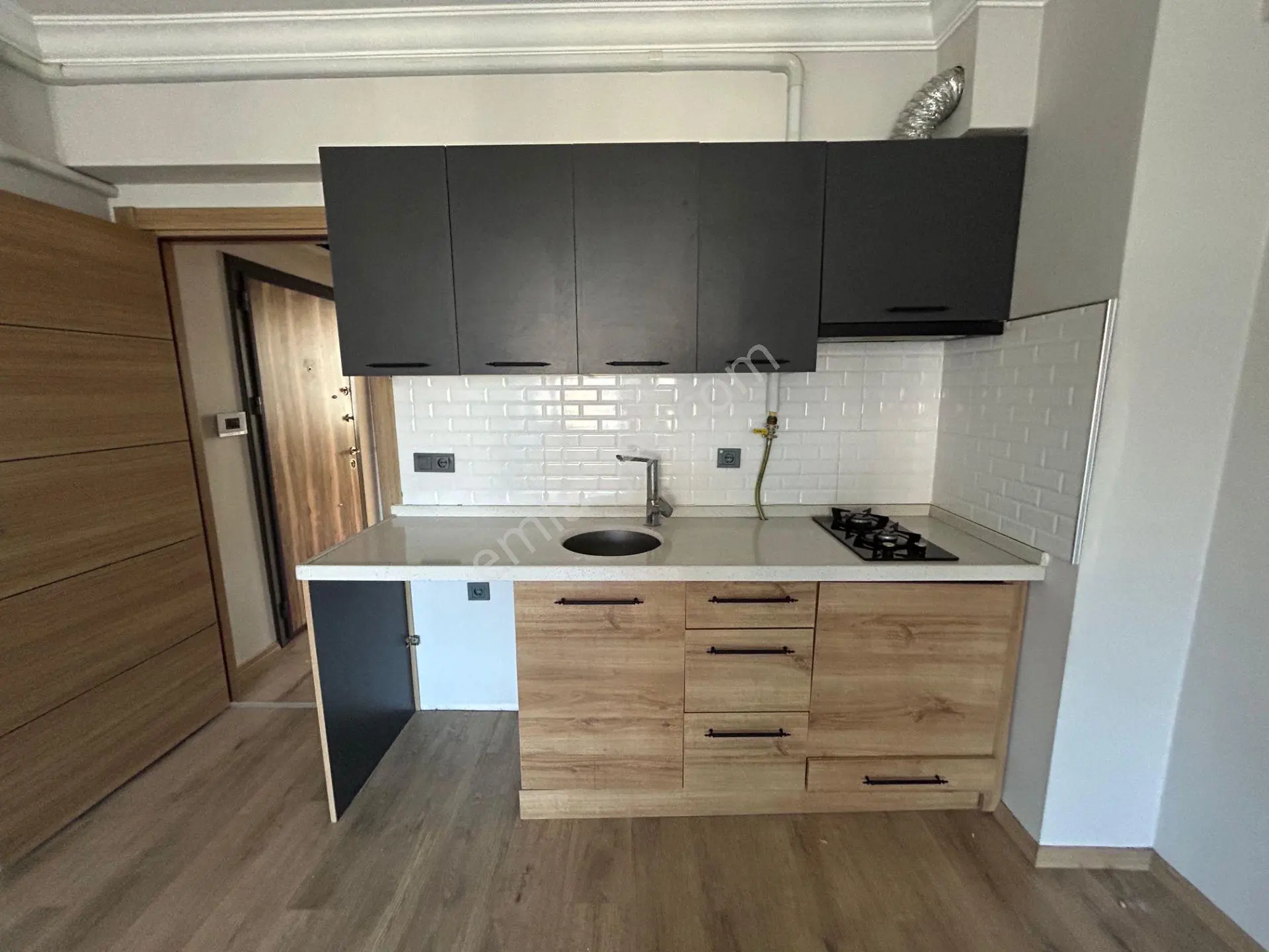 Bandırma Paşakentte Corner Suıtte 1+1 Kiralık Yeni Daire - Görsel 8