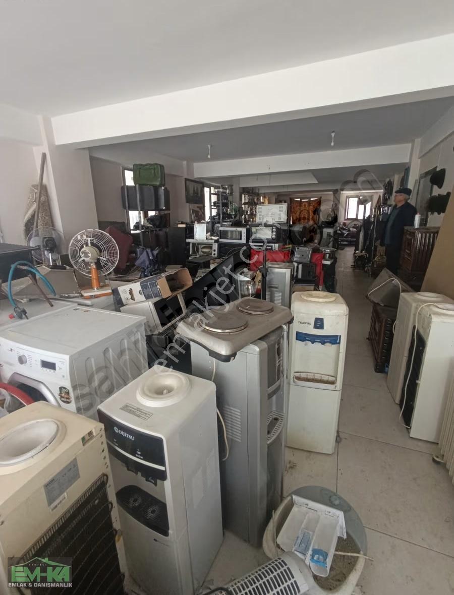 Kazım Kaynak Okuluna Bakan 420 M2 Dükkan - Görsel 3