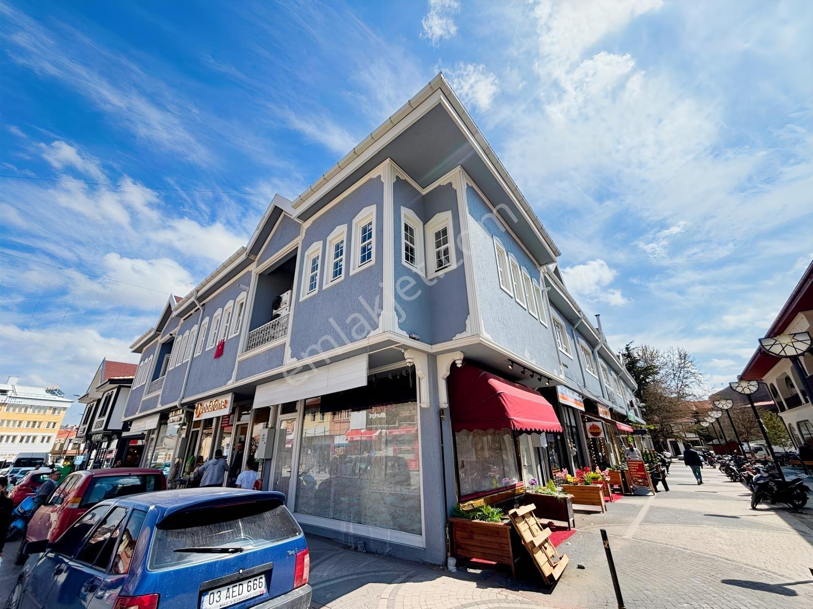 Yaman'dan Bolvadin Çarşı Merkez 3 Adet 3 Katlı Satılık İş Yeri - Görsel 23