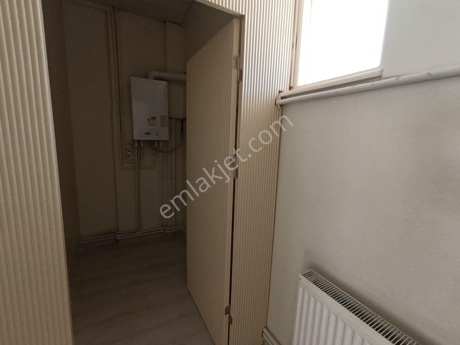 Mehmetçik Caddesi Üzerinde 70 M2 Köşe Dükkan - Görsel 13