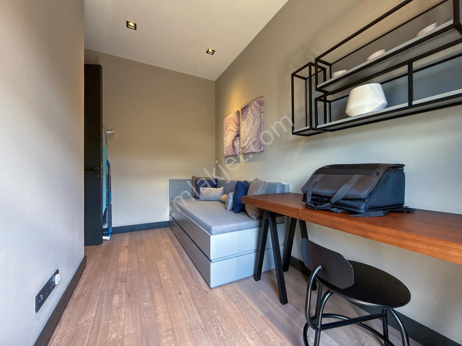 Mesa Nurol Yeşilyaka Da Özel Tasarım 5+1 Eşyalı Köşe Villa - Görsel 26