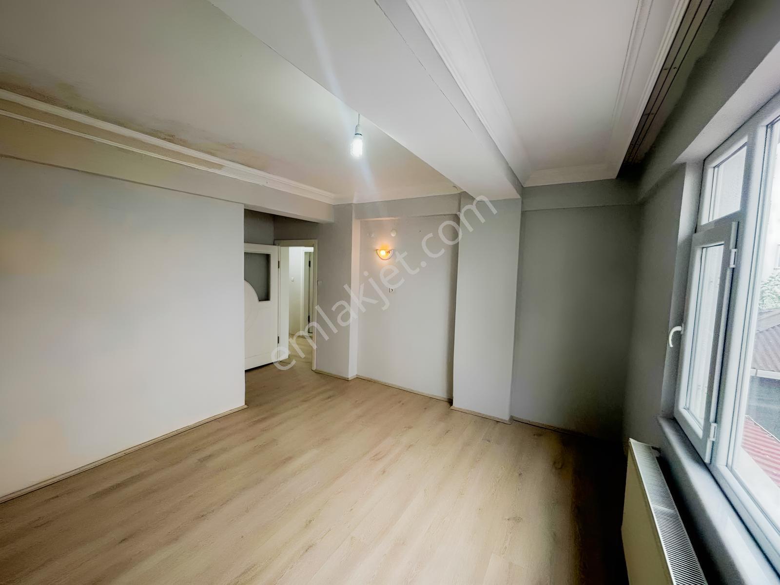 Mevlana Mah.de Kiralık Arakatta Mutfak Salon Ayrı 2+1 Daire - Görsel 13