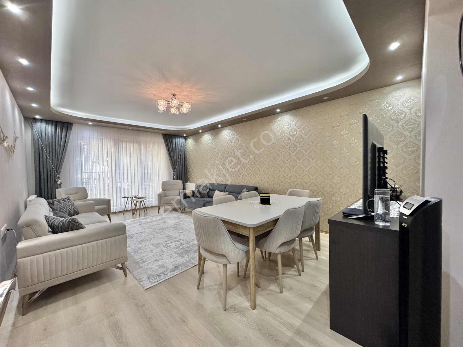 Beyoğlu'ndan Merkezi Lokasyonda E.banyolu,teras Balkon Kök Tapu - Görsel 3