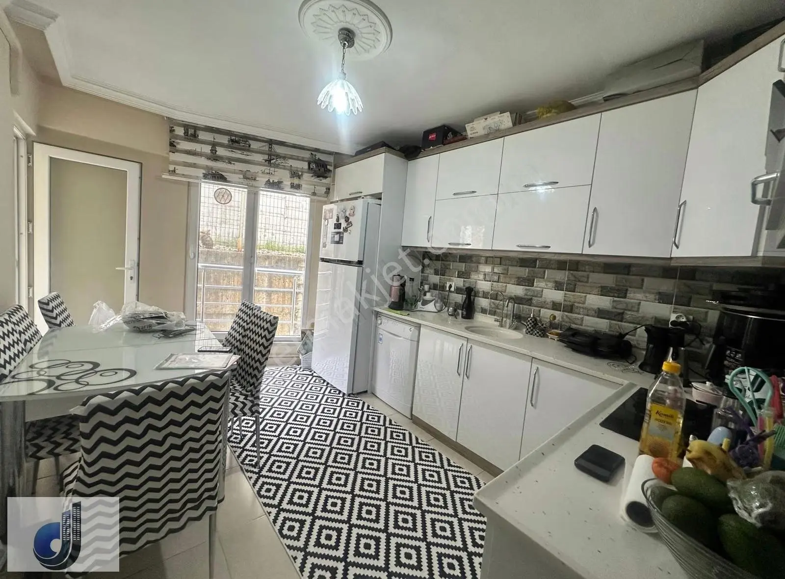 Turgutalp Mahallesi Şehitlik Civarı Satılık Daire