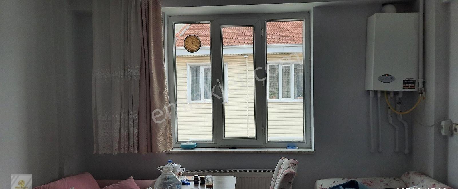 Fatih Mahallesinde Gaffar Okkan Caddesi Yakını Satılık 2+1 Eşyalı Daire - Görsel 7