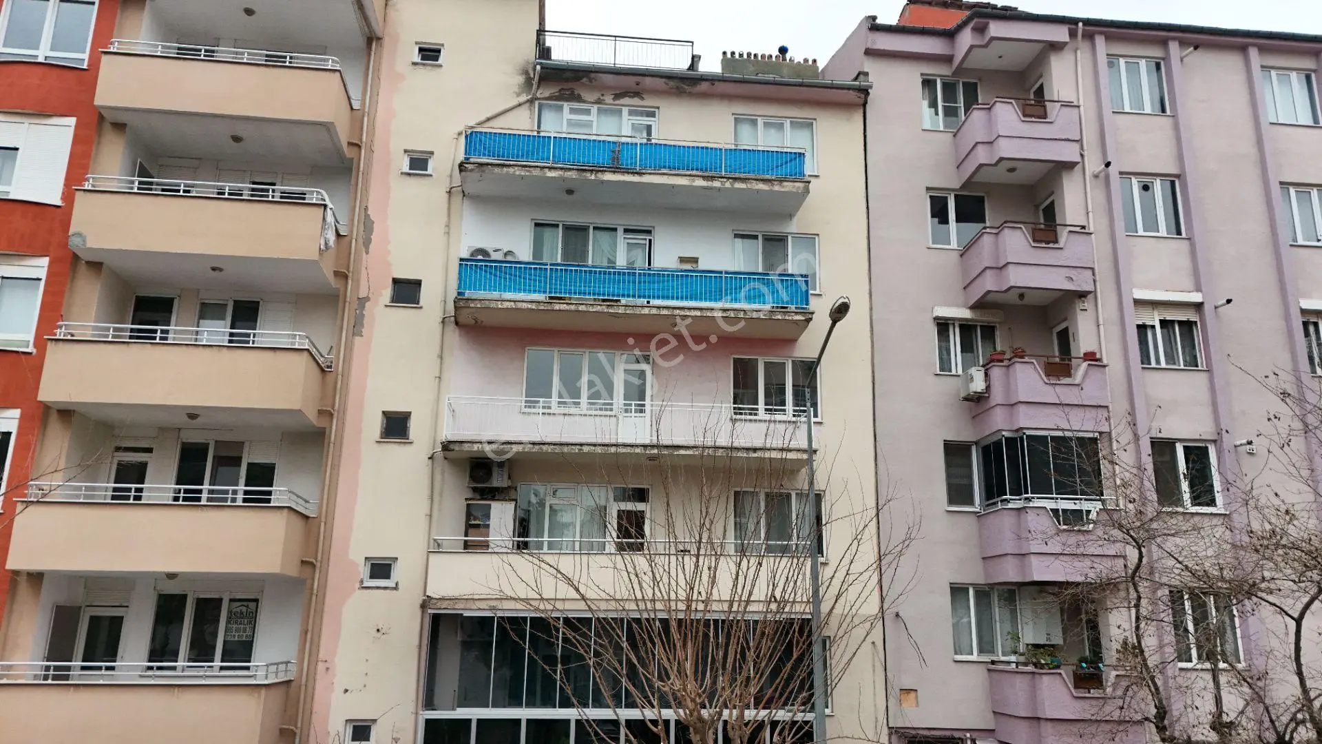 Remax Mid'den Yarış Ortaokulu Karşısı 2+1 Ara Kat Kiralık Daire