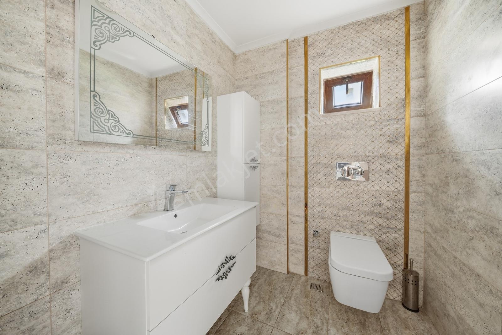 Vip Kurtköy Sitesi'nde 297m² Bireysel Bahçeli Kiralık 4+1 Villa - Görsel 5