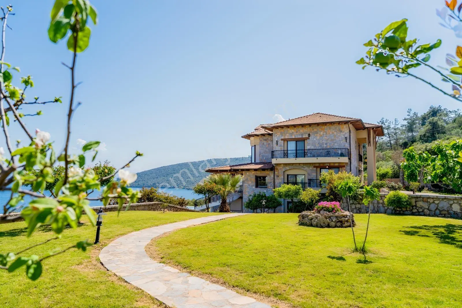 Bodrum'a Komşu Kıyıkışlacık'ta, Özel Koyda Eşsiz Malikane - Görsel 3