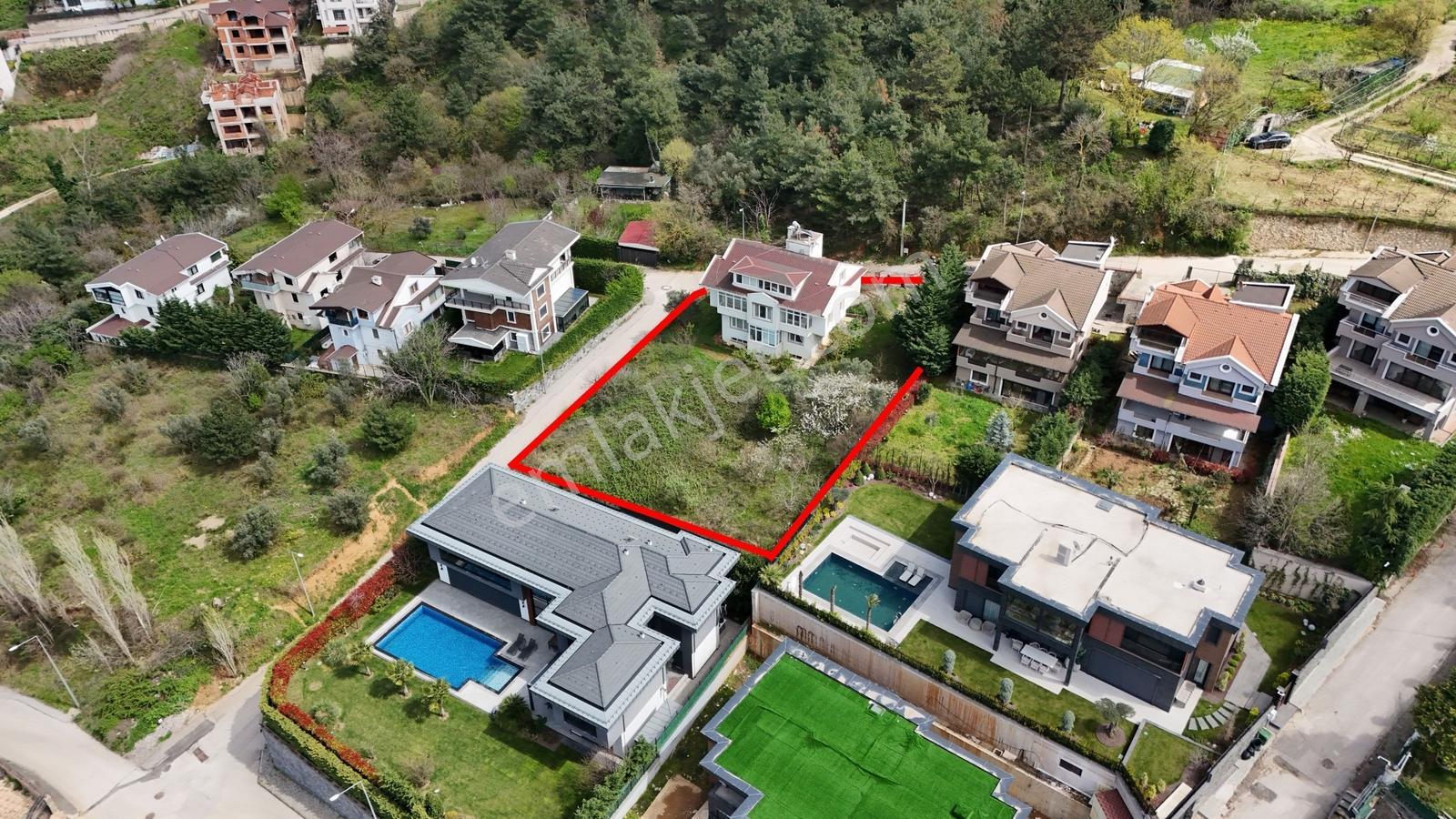 Bursa Doburcada 2 Parsel Üzerinde, 7+1 Villa Ve 750 M² Arsa - Görsel 13
