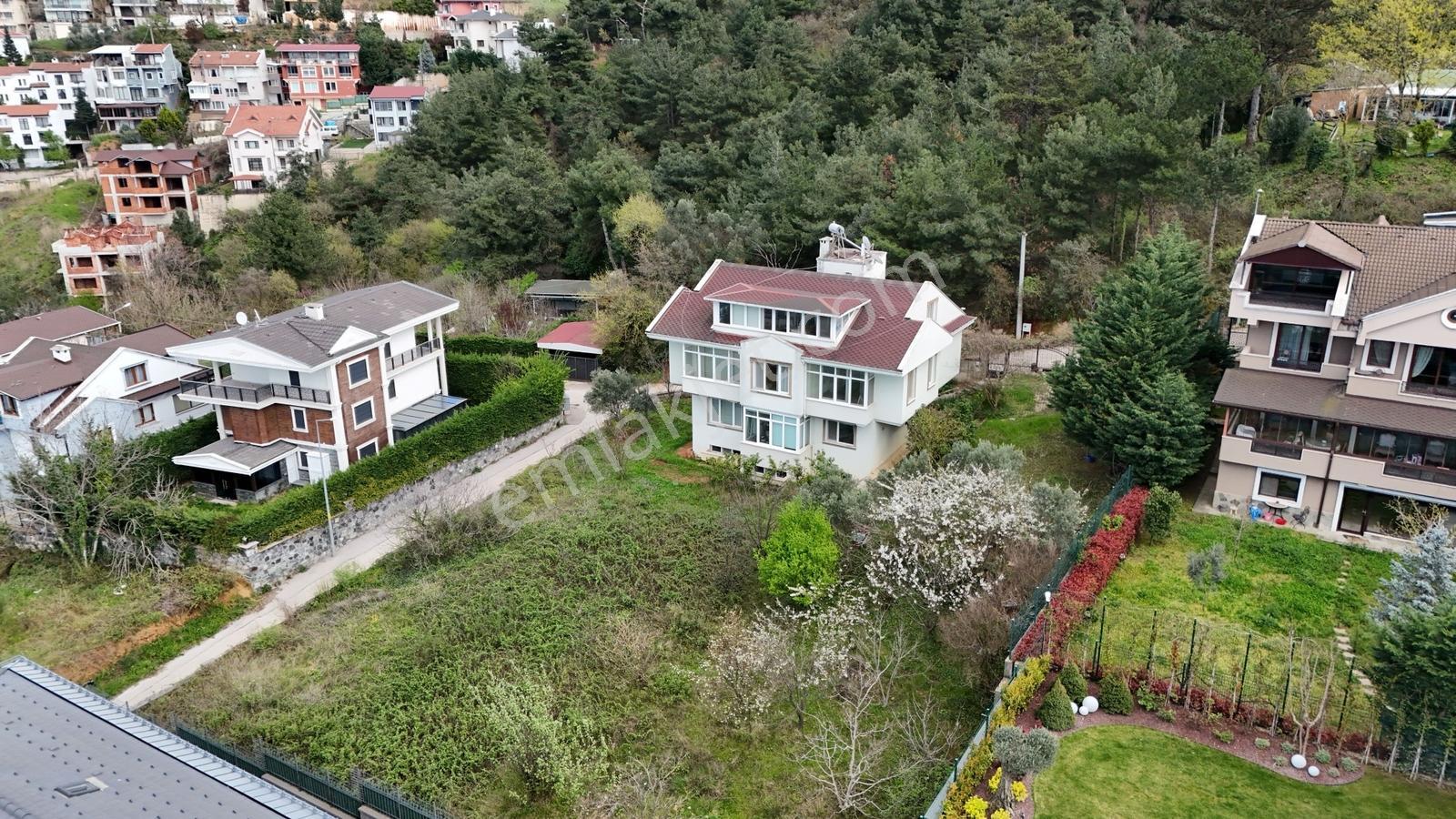 Bursa Doburcada 2 Parsel Üzerinde, 7+1 Villa Ve 750 M² Arsa - Görsel 24