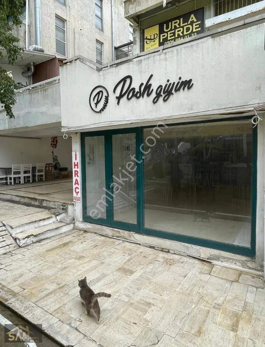 Urla Merkezde Kiralık Dükkan - Görsel 3