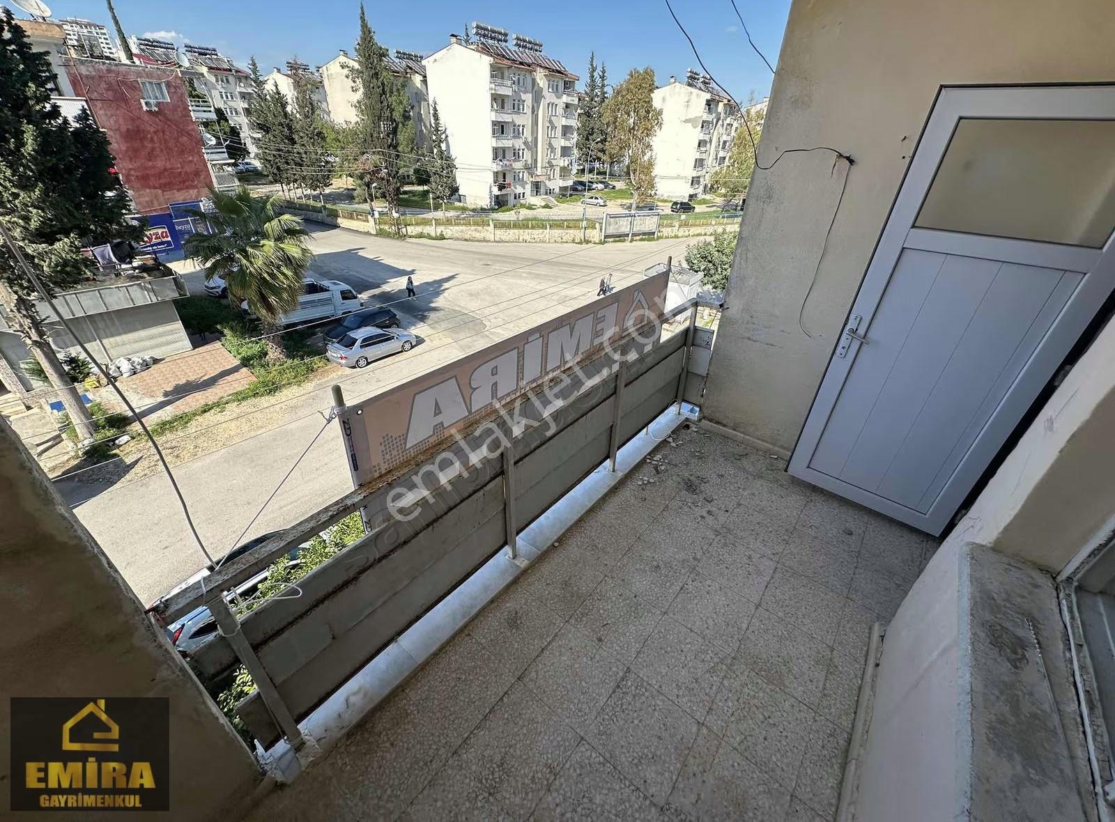 Belediye Evleri Polis Lojmanı Yanı 2+1 Köşe - Görsel 13