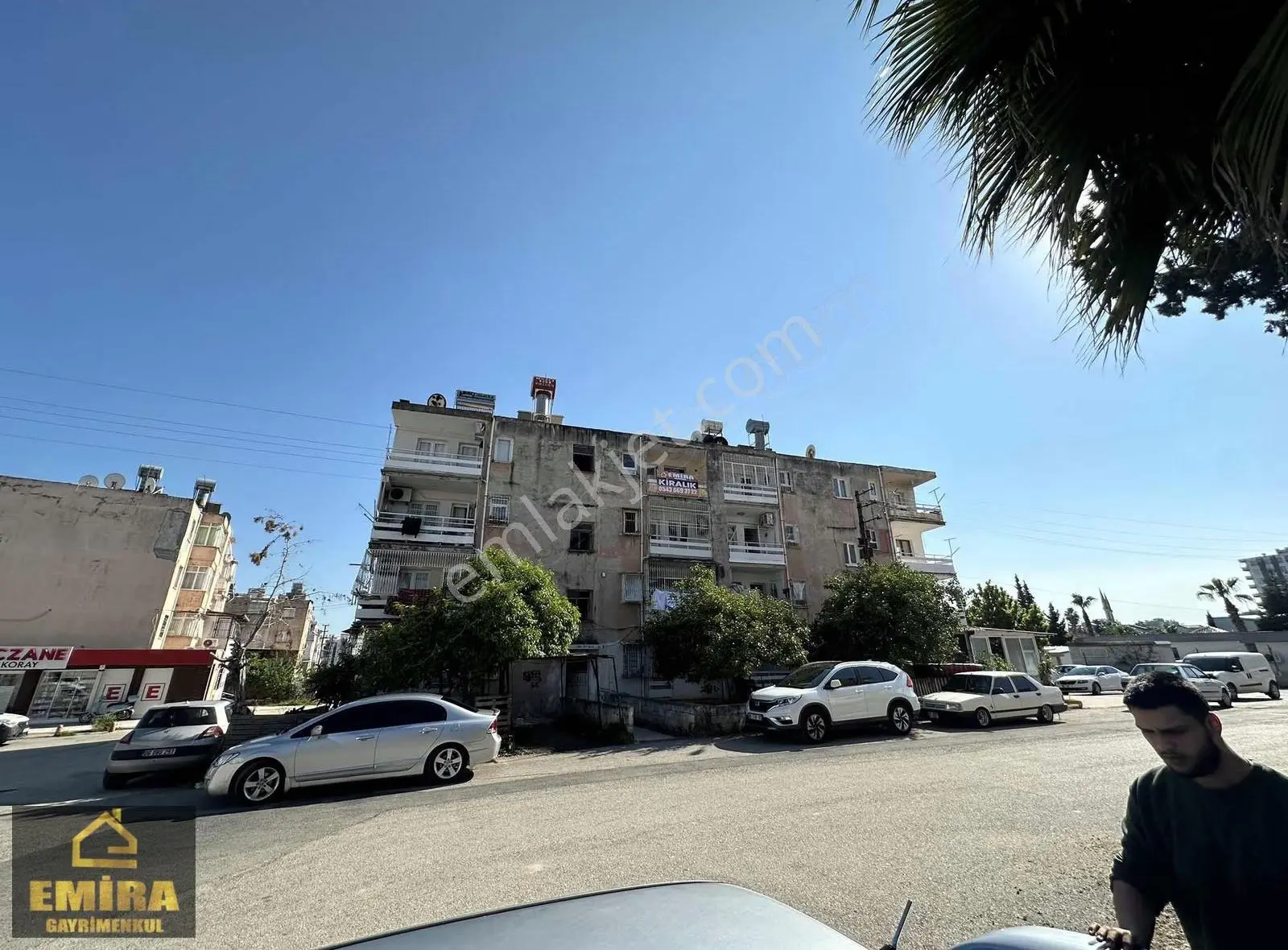 Belediye Evleri Polis Lojmanı Yanı 2+1 Köşe