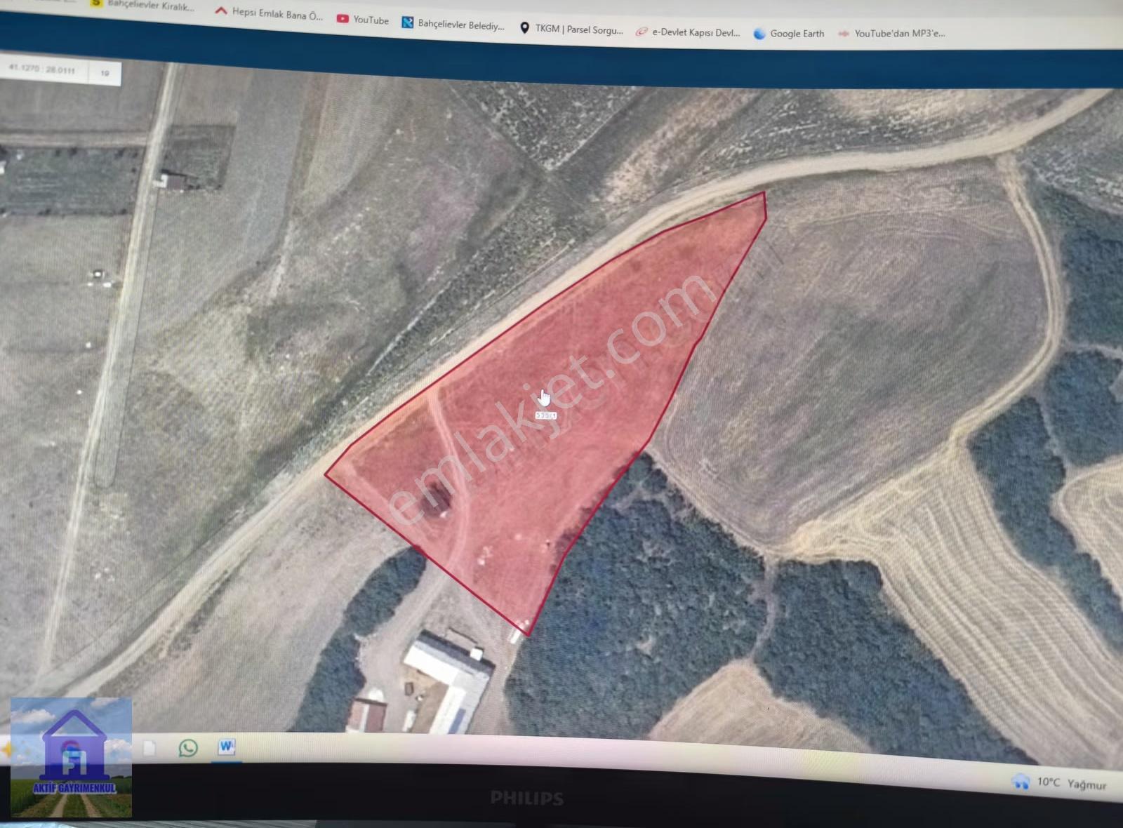 Silivri Değirmenköy'de Satılık 440m² Yola Cephe Arsa