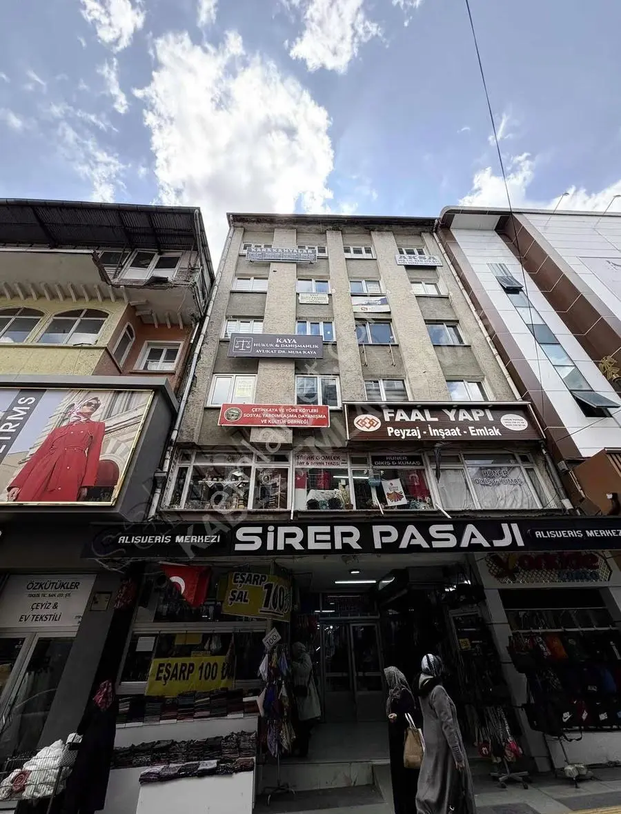 Kabze Emlaktan Bankalar Caddesinde Kiralık Büro - Görsel 3