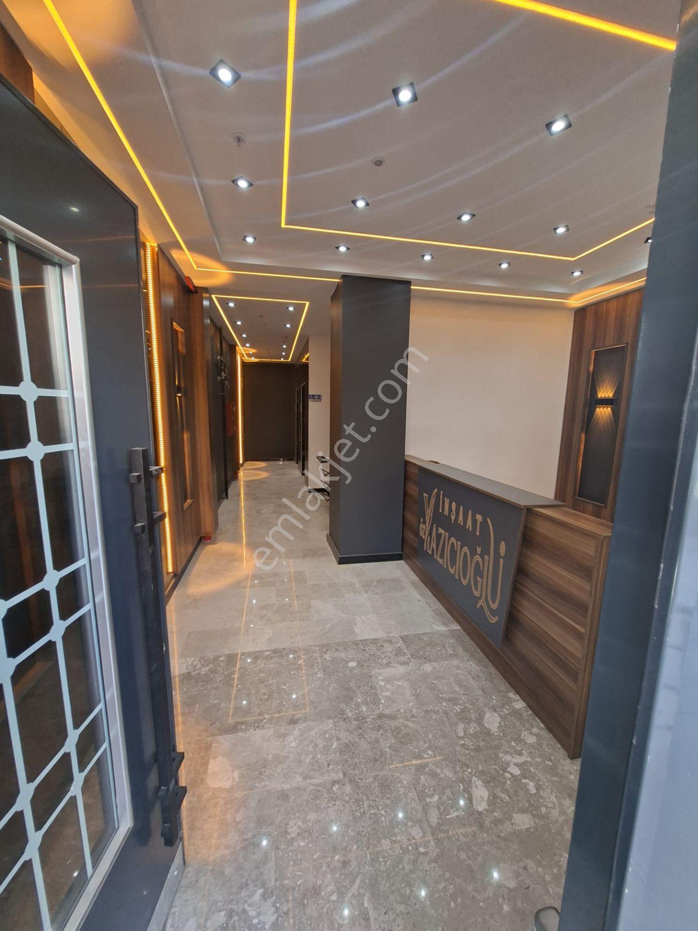 Remax Land'den Şehir Merkezinde Satılık 1+1 Lüks Daire - Görsel 17