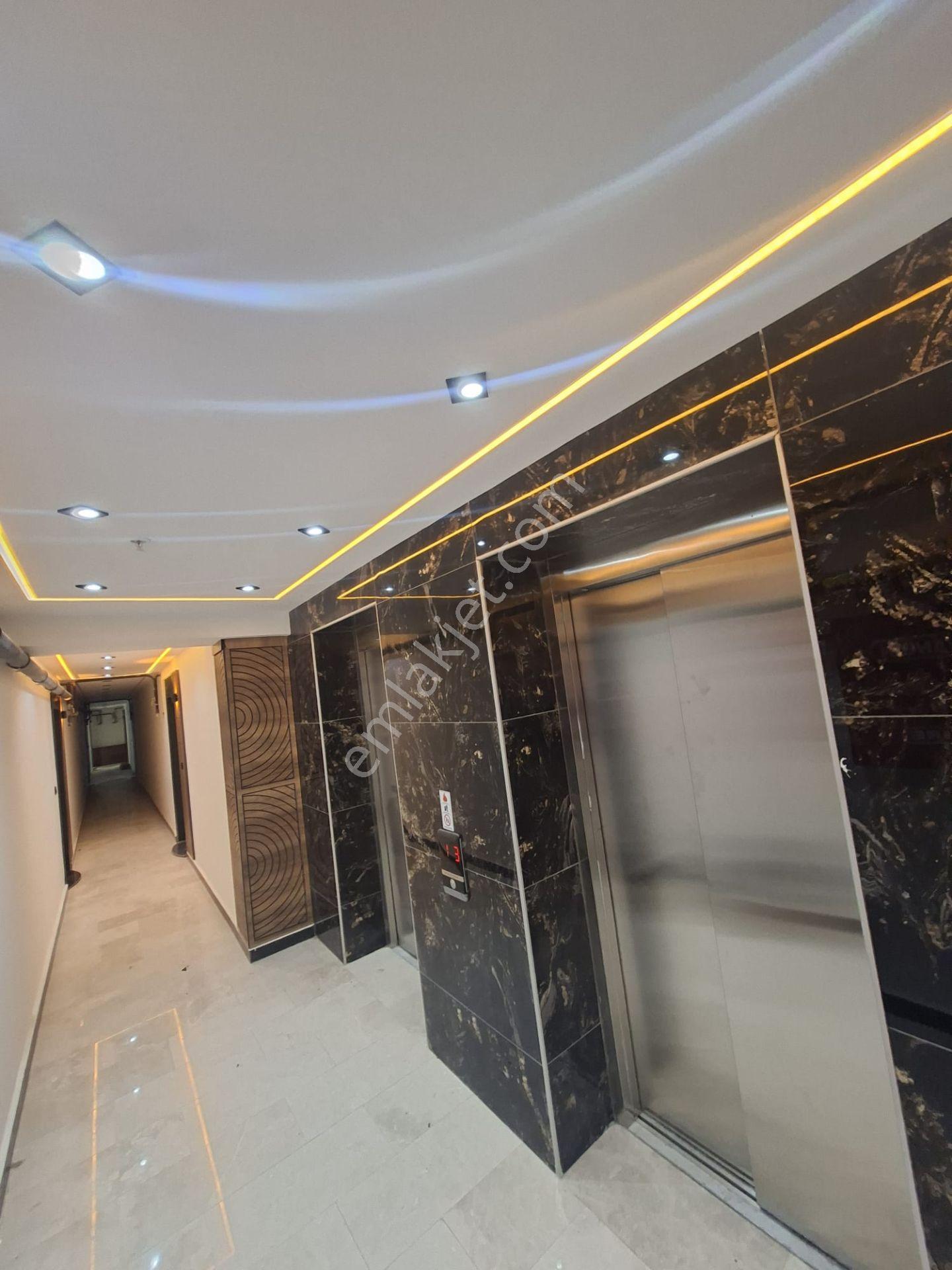 Remax Land'den Şehir Merkezinde Satılık 1+1 Lüks Daire - Görsel 20