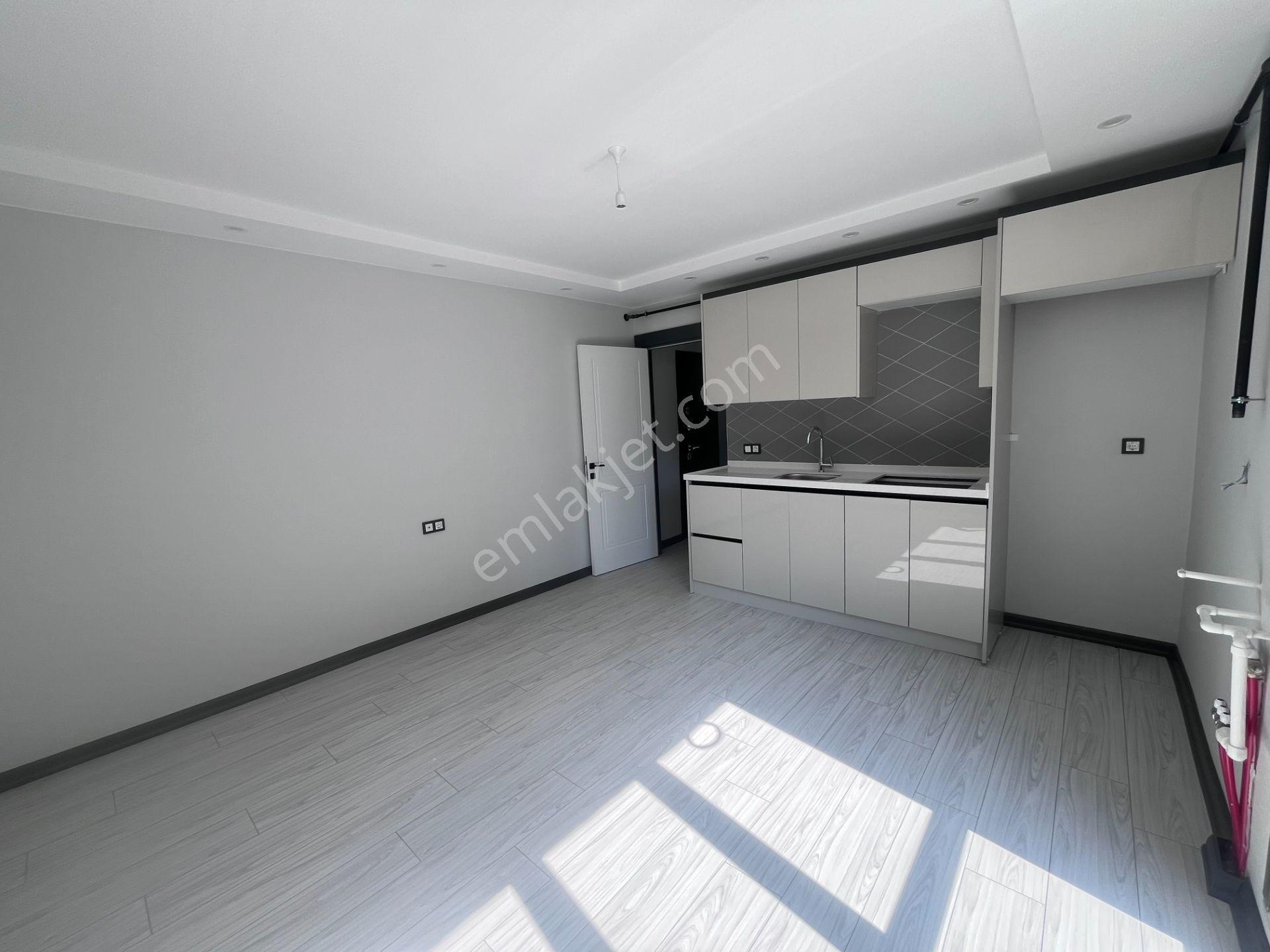 Remax Land'den Şehir Merkezinde Satılık 1+1 Lüks Daire - Görsel 3