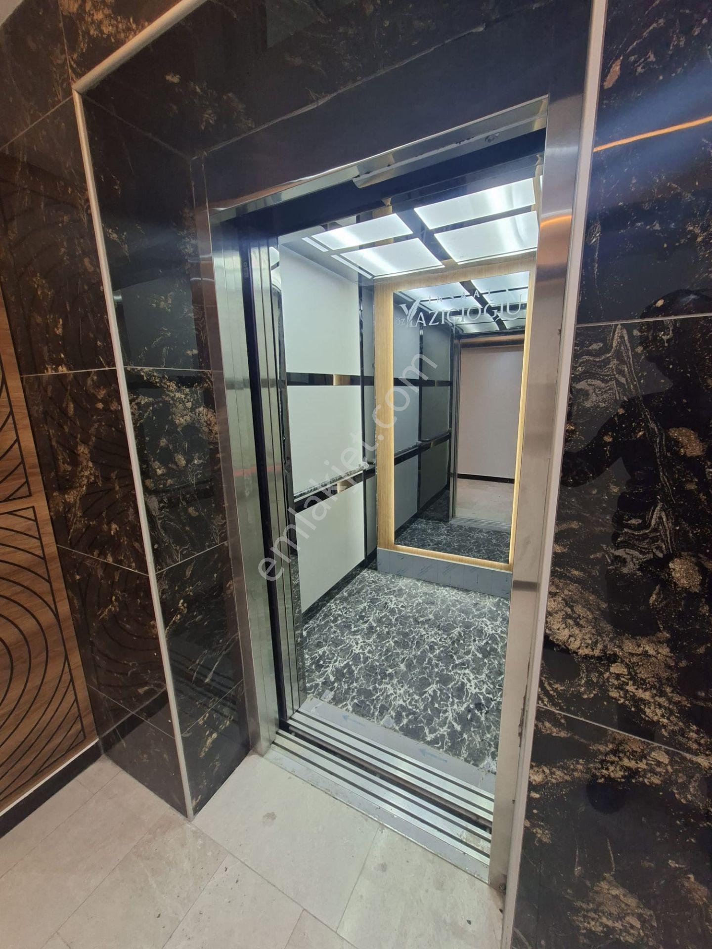 Remax Land'den Şehir Merkezinde Satılık 1+1 Lüks Daire - Görsel 19