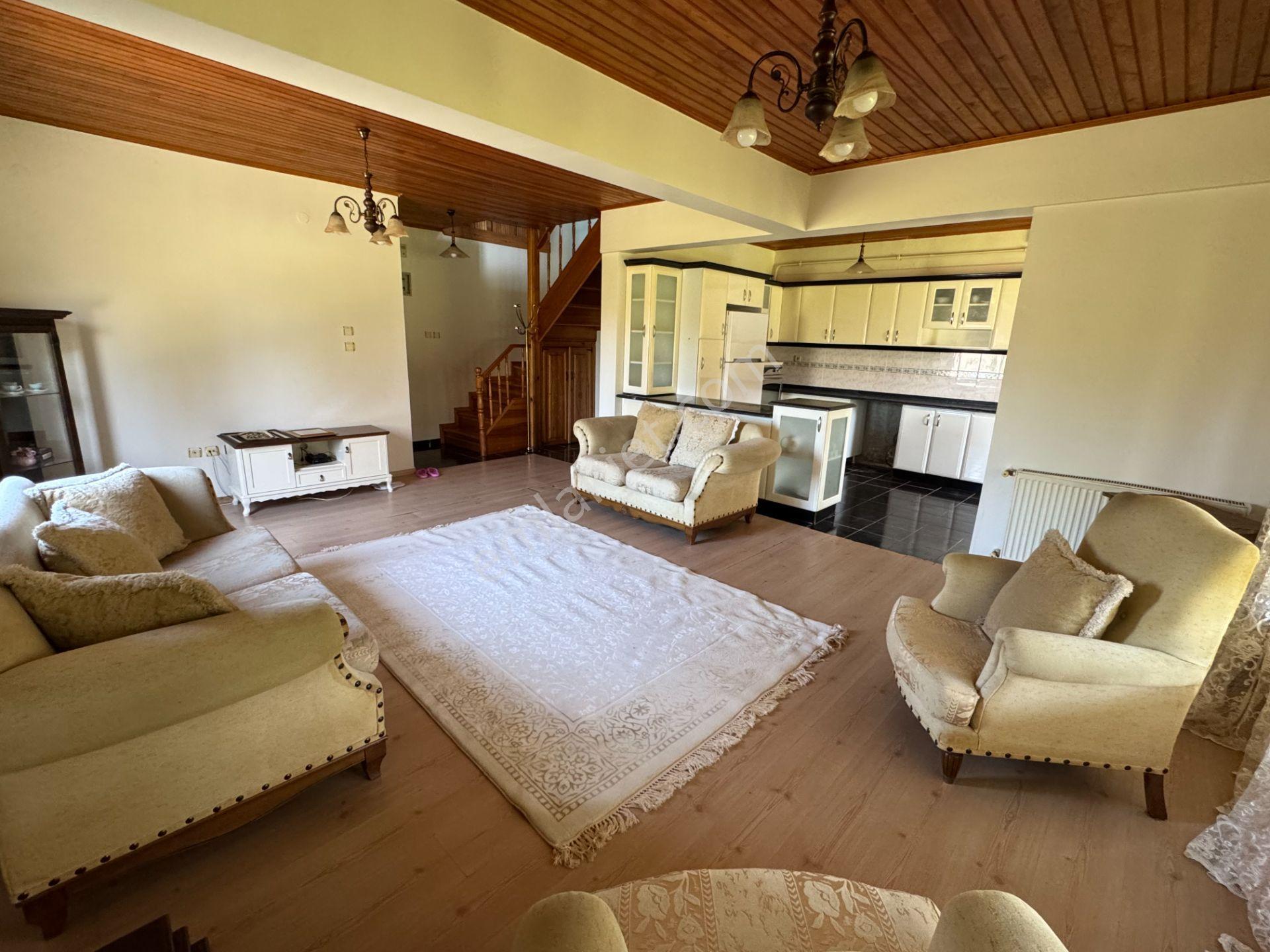 Kırkpınar’da Site İçinde Eşyalı Ve Mobilyalı Yıllık Kiralık Villa - Görsel 20
