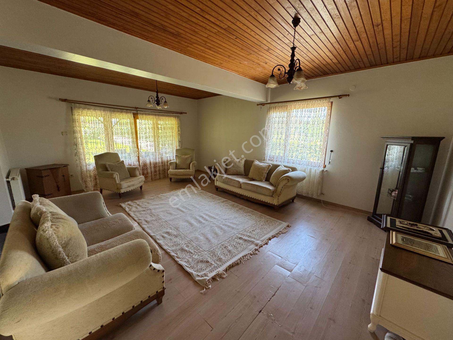 Kırkpınar’da Site İçinde Eşyalı Ve Mobilyalı Yıllık Kiralık Villa - Görsel 13