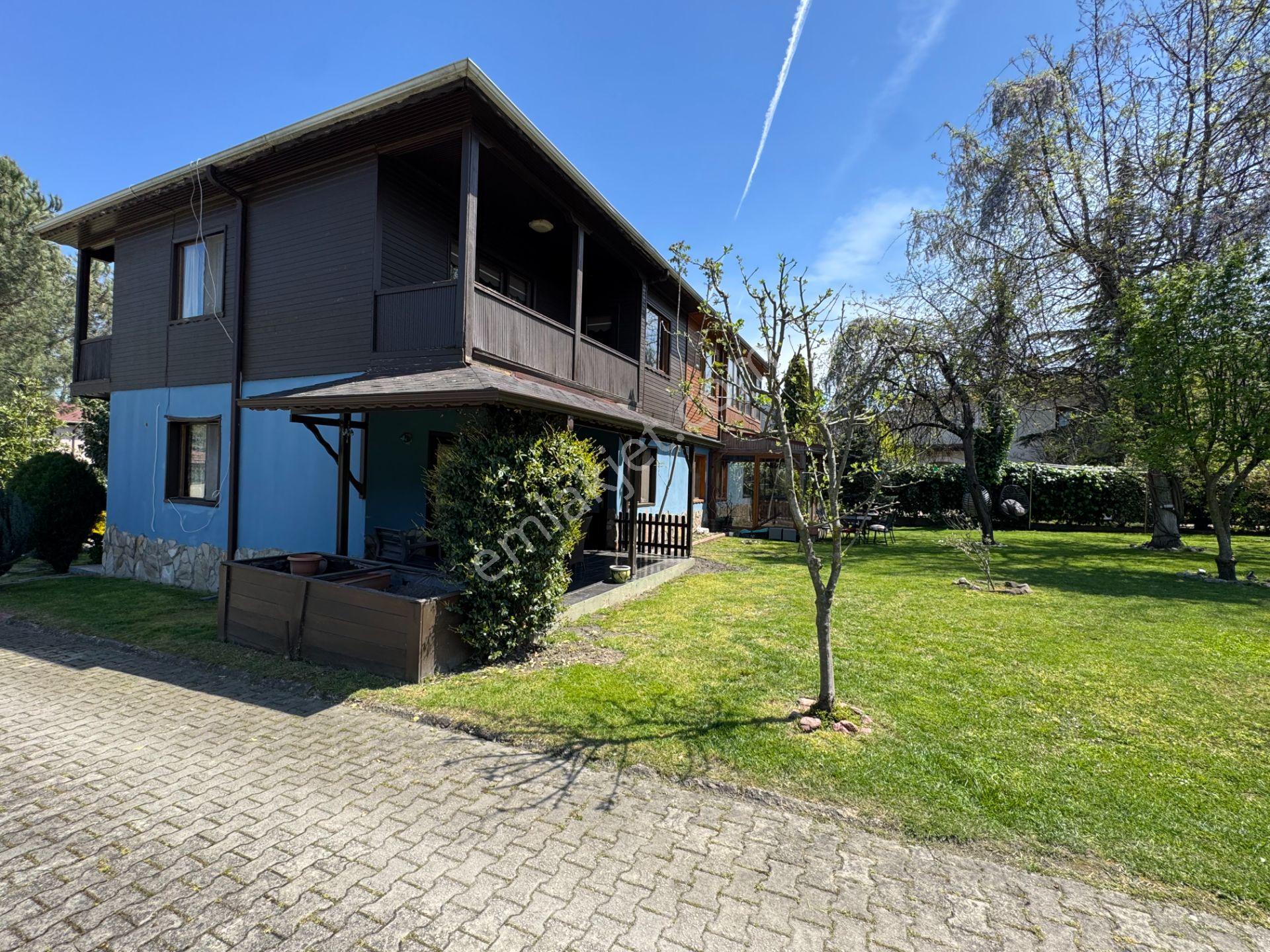 Kırkpınar’da Site İçinde Eşyalı Ve Mobilyalı Yıllık Kiralık Villa - Görsel 12