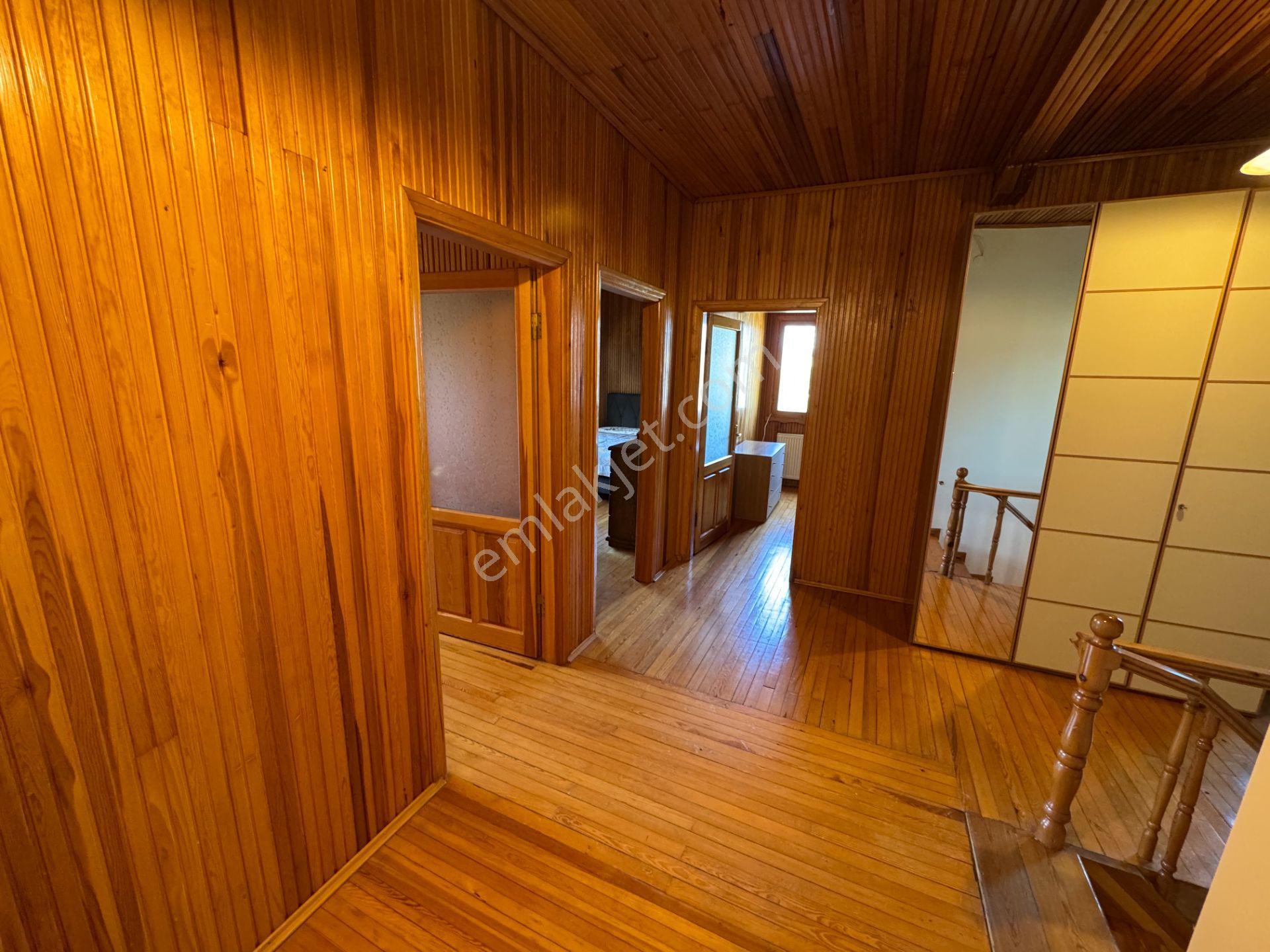 Kırkpınar’da Site İçinde Eşyalı Ve Mobilyalı Yıllık Kiralık Villa - Görsel 32