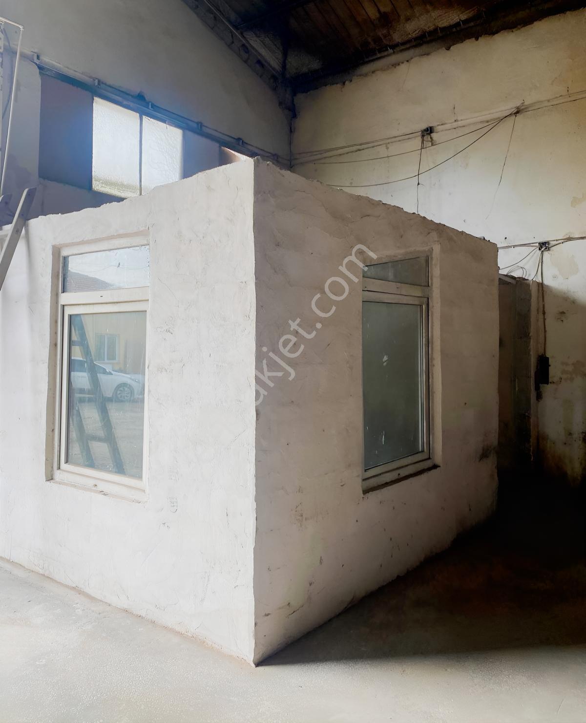 Cırgalan Gesi Kavşağı Kiralık 390 M² Hangar - Görsel 10