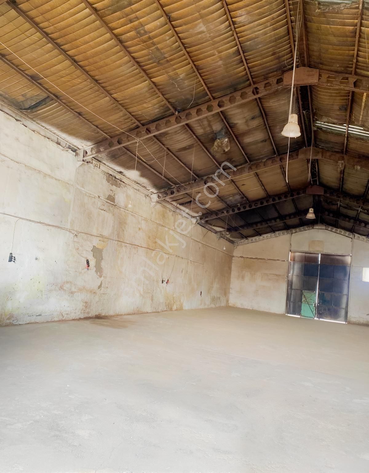 Cırgalan Gesi Kavşağı Kiralık 390 M² Hangar - Görsel 4