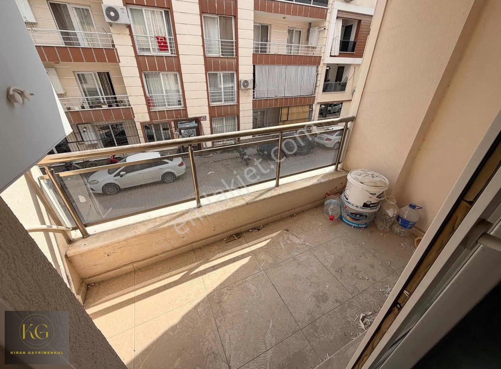 Kıran Gayrimenkul'den Muradiyede2+1 Kiralık Daire | Kapalı M - Görsel 3