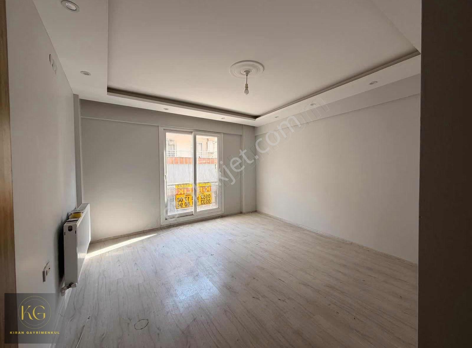 Kıran Gayrimenkul'den Muradiyede2+1 Kiralık Daire | Kapalı M