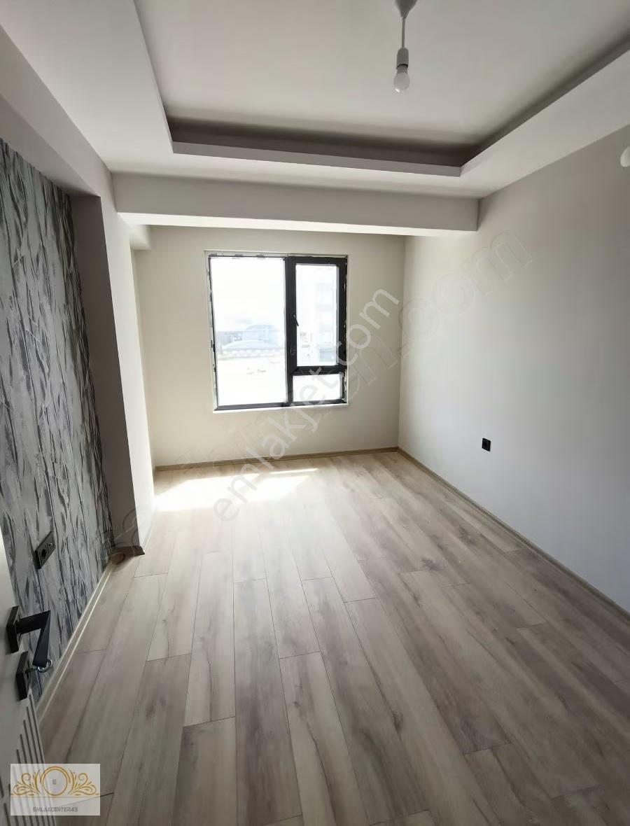 Emlak Centerden Arakat 3+1full Donanımlı Daire - Görsel 13