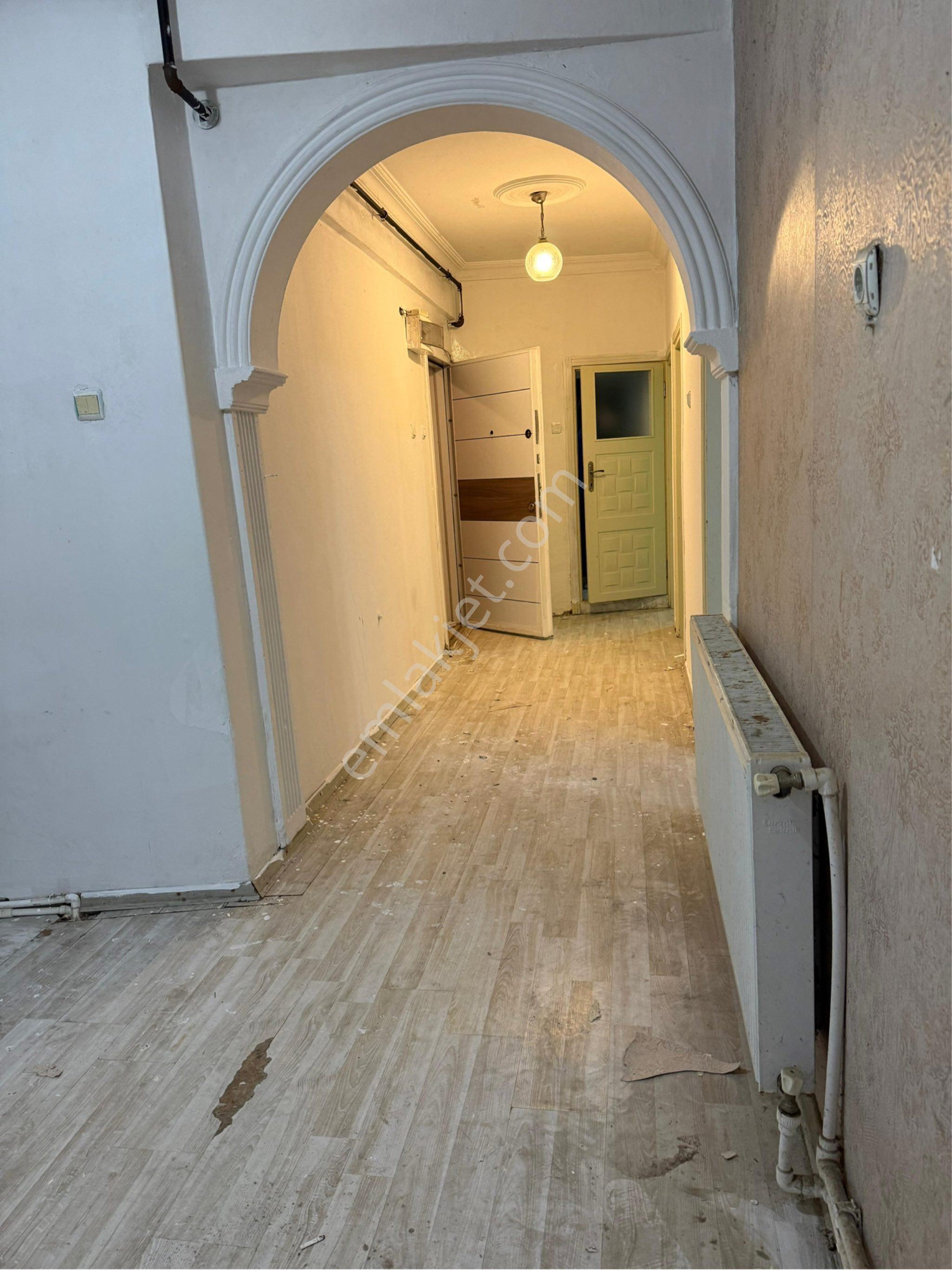 İlyaskoy Mahallesinde İci Temiz Satılık Daire - Görsel 12