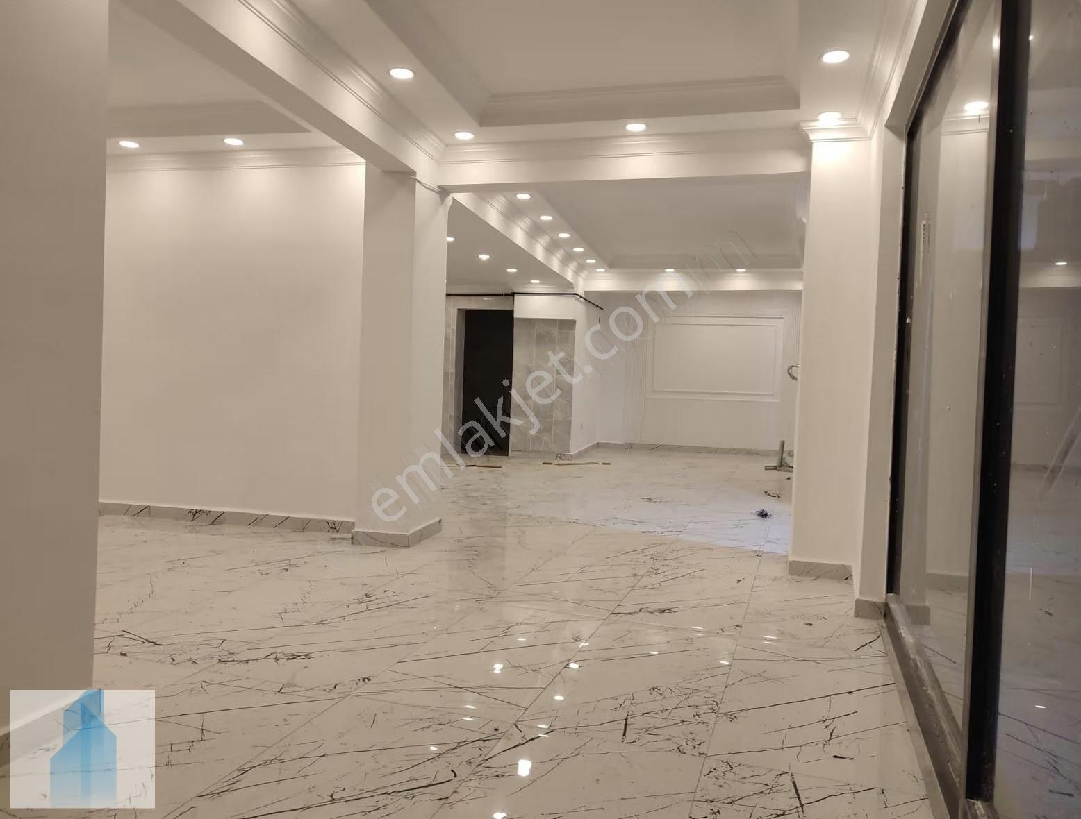 Bağcılar Merkez Mahallesi De Kiralık 550 M² Dükkan - Görsel 18