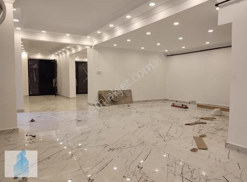 Bağcılar Merkez Mahallesi De Kiralık 550 M² Dükkan - Görsel 12