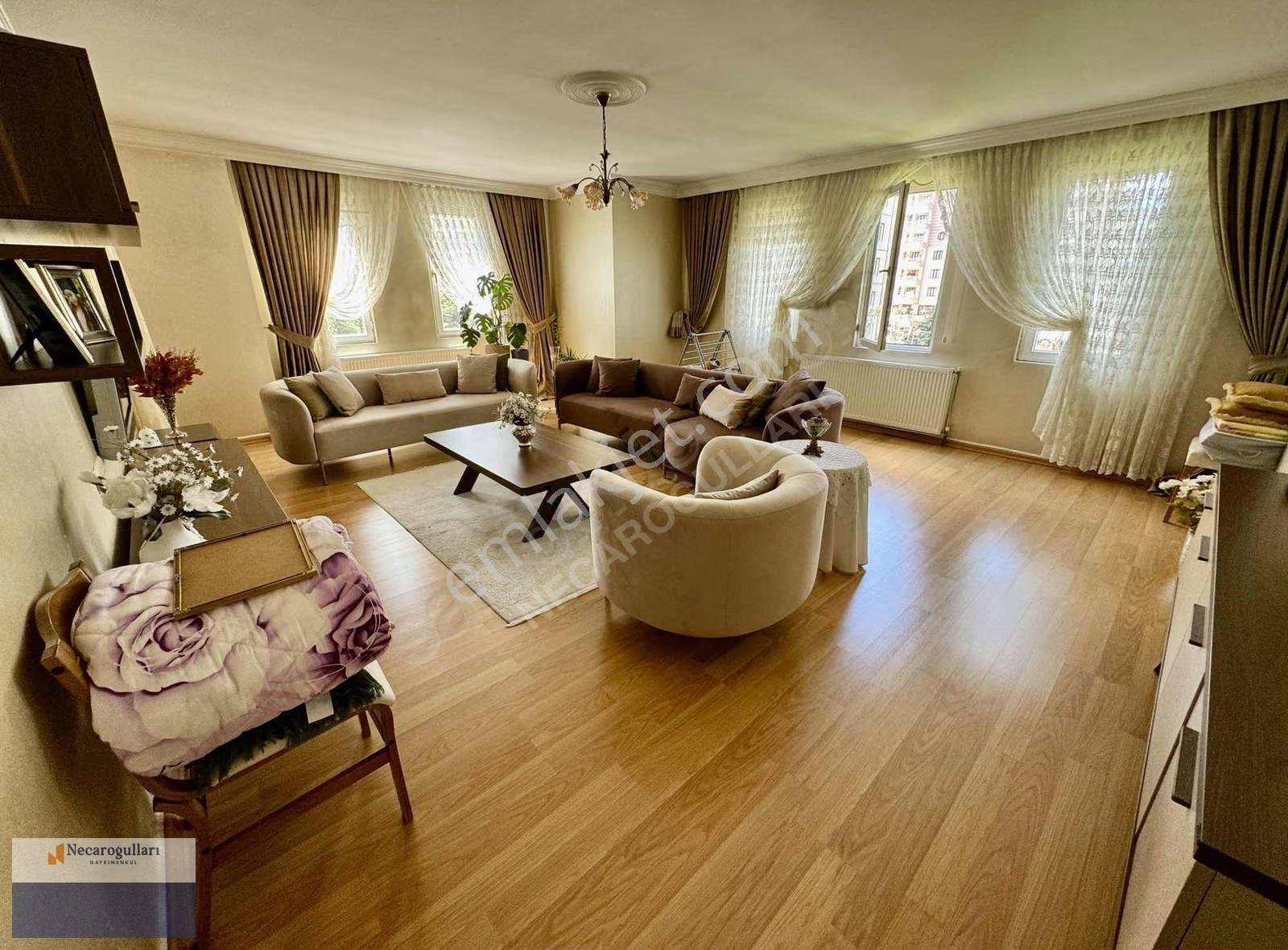 Necaroğullarından Diçlekent Caddesi İş Bankası Yanı 3+1 Daire - Görsel 13