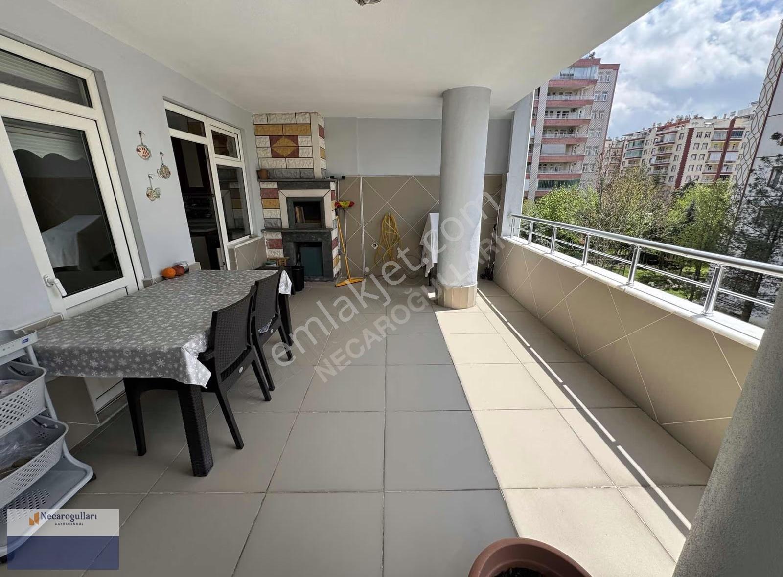 Necaroğullarından Diçlekent Caddesi İş Bankası Yanı 3+1 Daire - Görsel 23