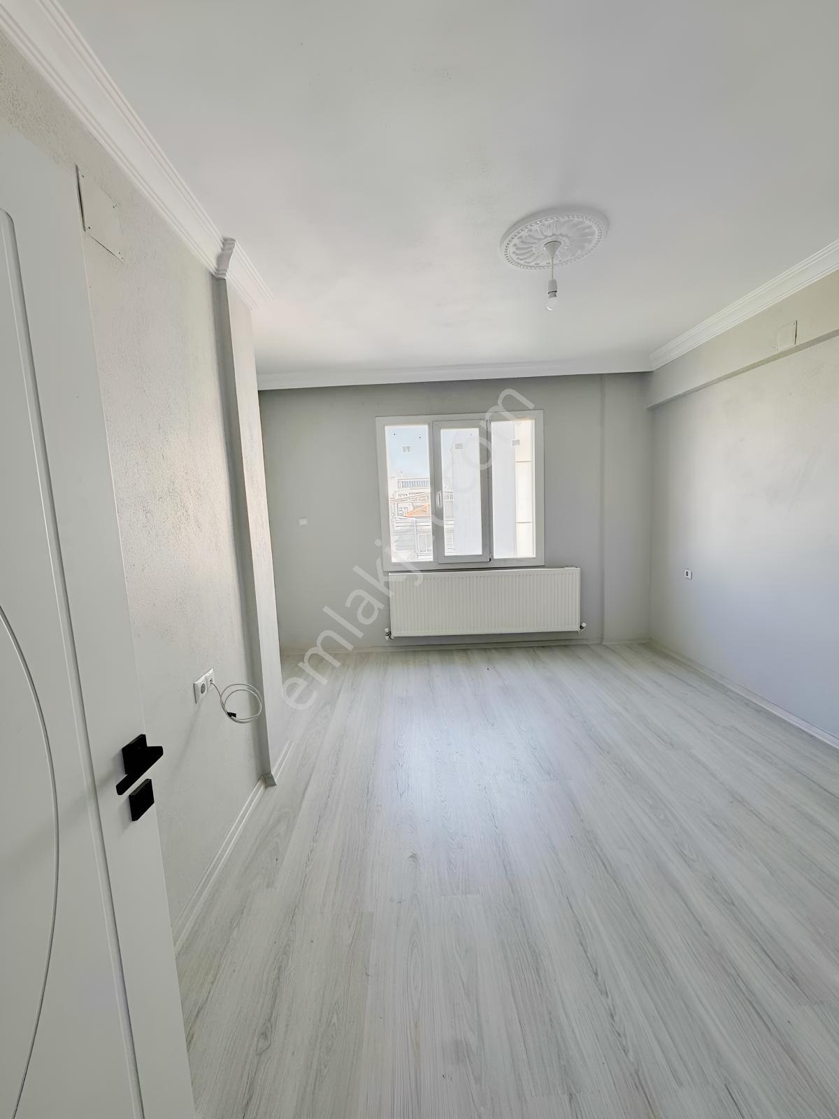 Hürriyet Mahallesi Evim Eczanesi Yakını 3+1 Kiralık Daire - Görsel 16