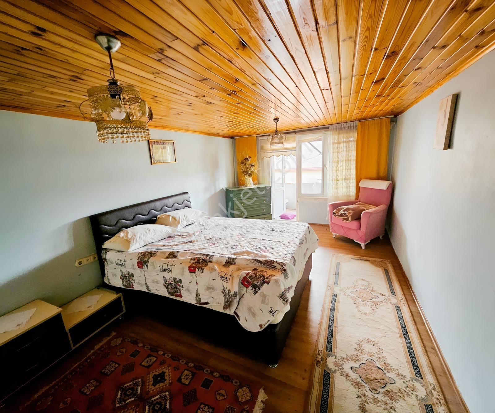 Remax Hür'den Şehrin Merkezinde Eşyalı Kiralık Daire - Görsel 11