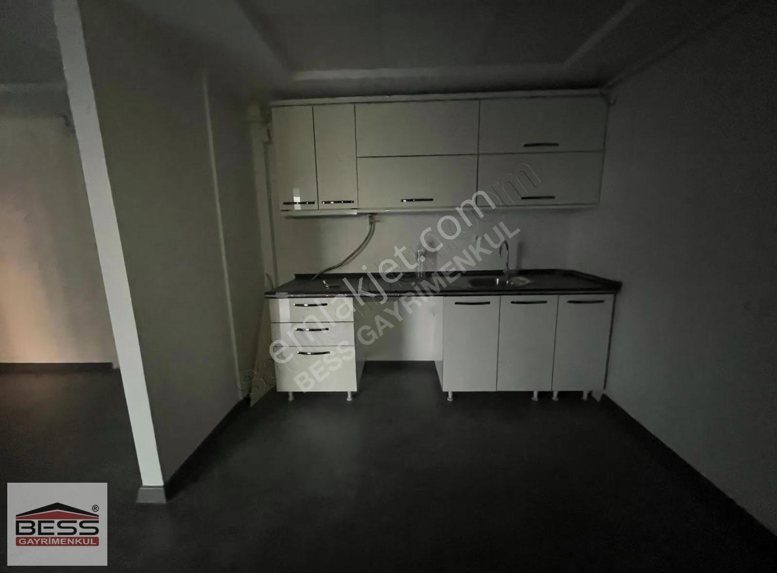 Bess'den Efe Plaza'da (vatan Bilgisayar Üstü) Kiralık İşyeri - Görsel 15