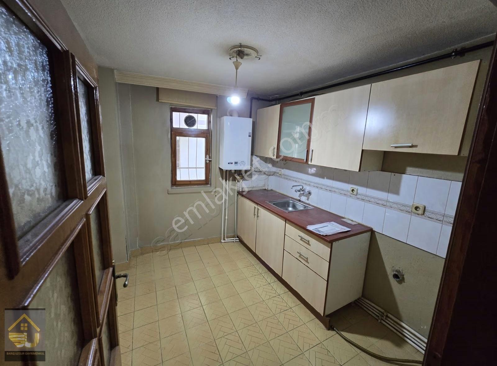 Bayraklı Sokak 2+1 Kiralık Daire - Görsel 16