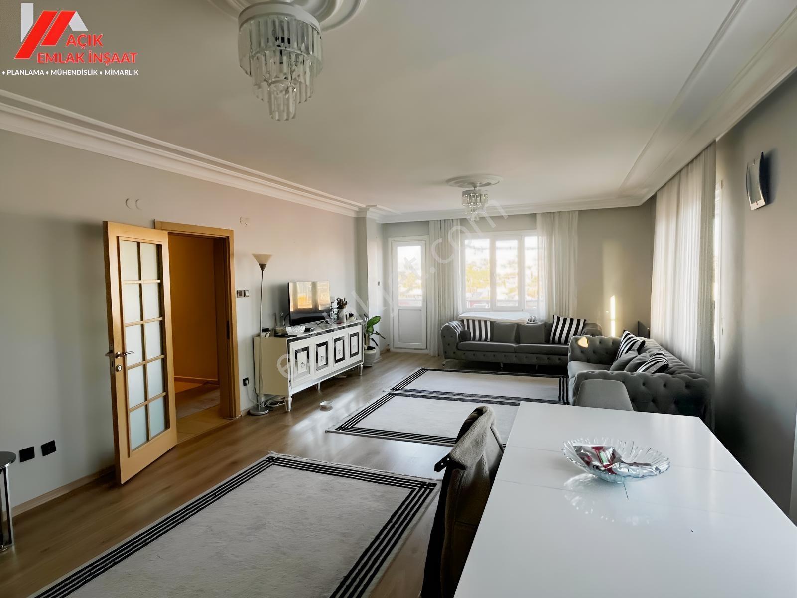 Koşuyoluna Komşu, İstanbul Silüeti Manzaralı 80 M² Teraslı 4+1 - Görsel 20