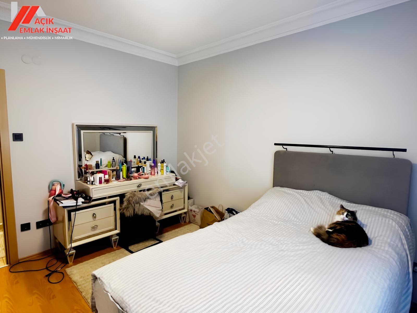Koşuyoluna Komşu, İstanbul Silüeti Manzaralı 80 M² Teraslı 4+1 - Görsel 28