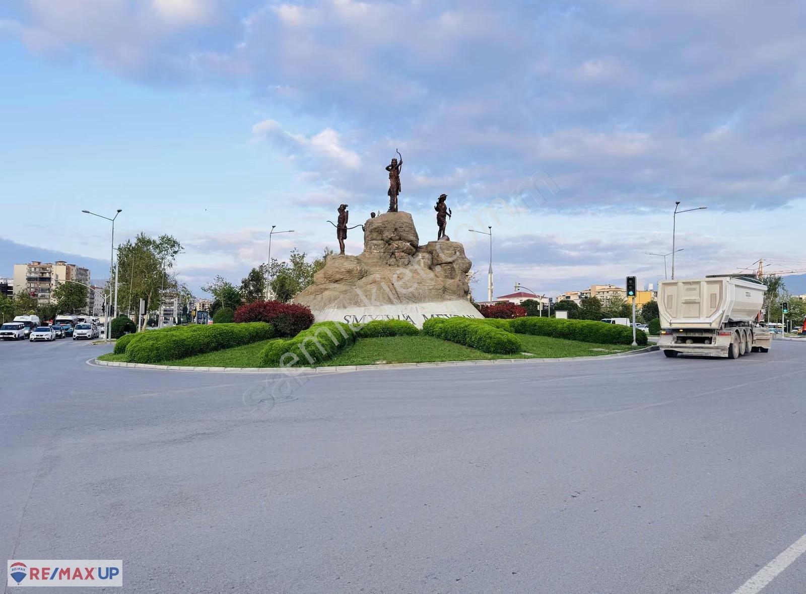 Bayraklı'da Güvenlikli Site İçerisinde 2+1 Satlık Daire - Görsel 12