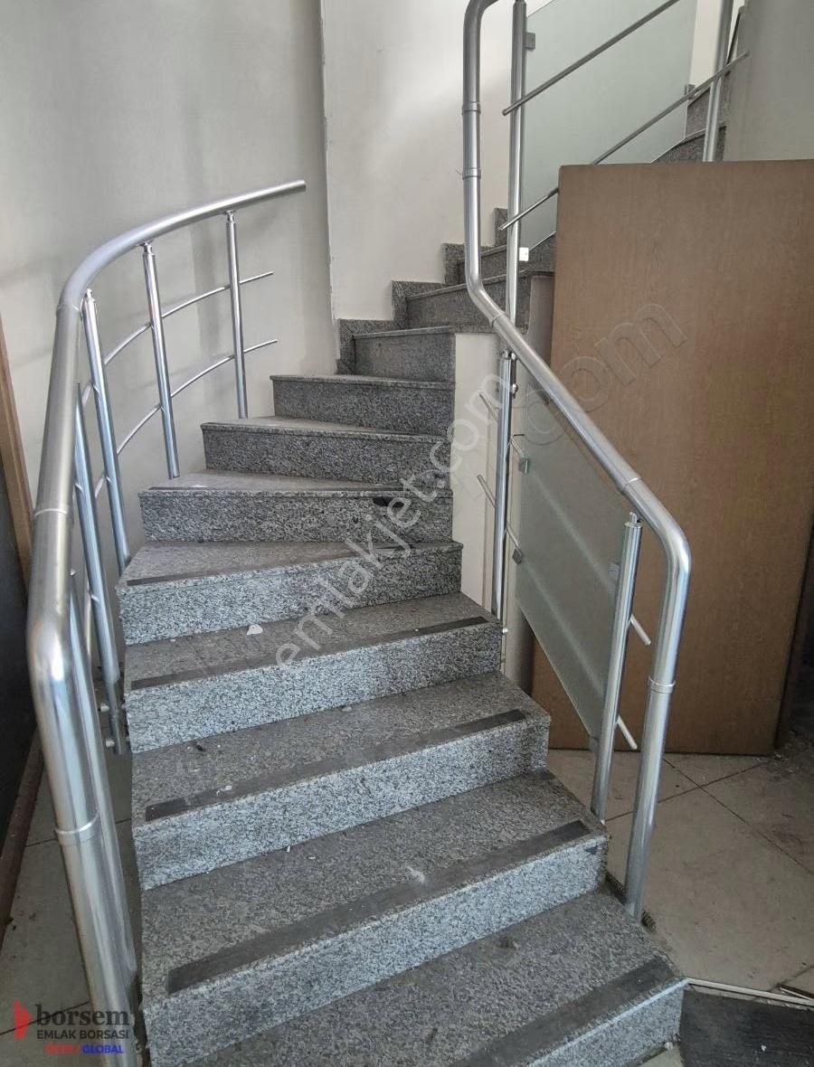 Ank Altındağ Ulus Sanayi Cadde Çift Cepheli Kiralık 600 M2 İşyer - Görsel 4